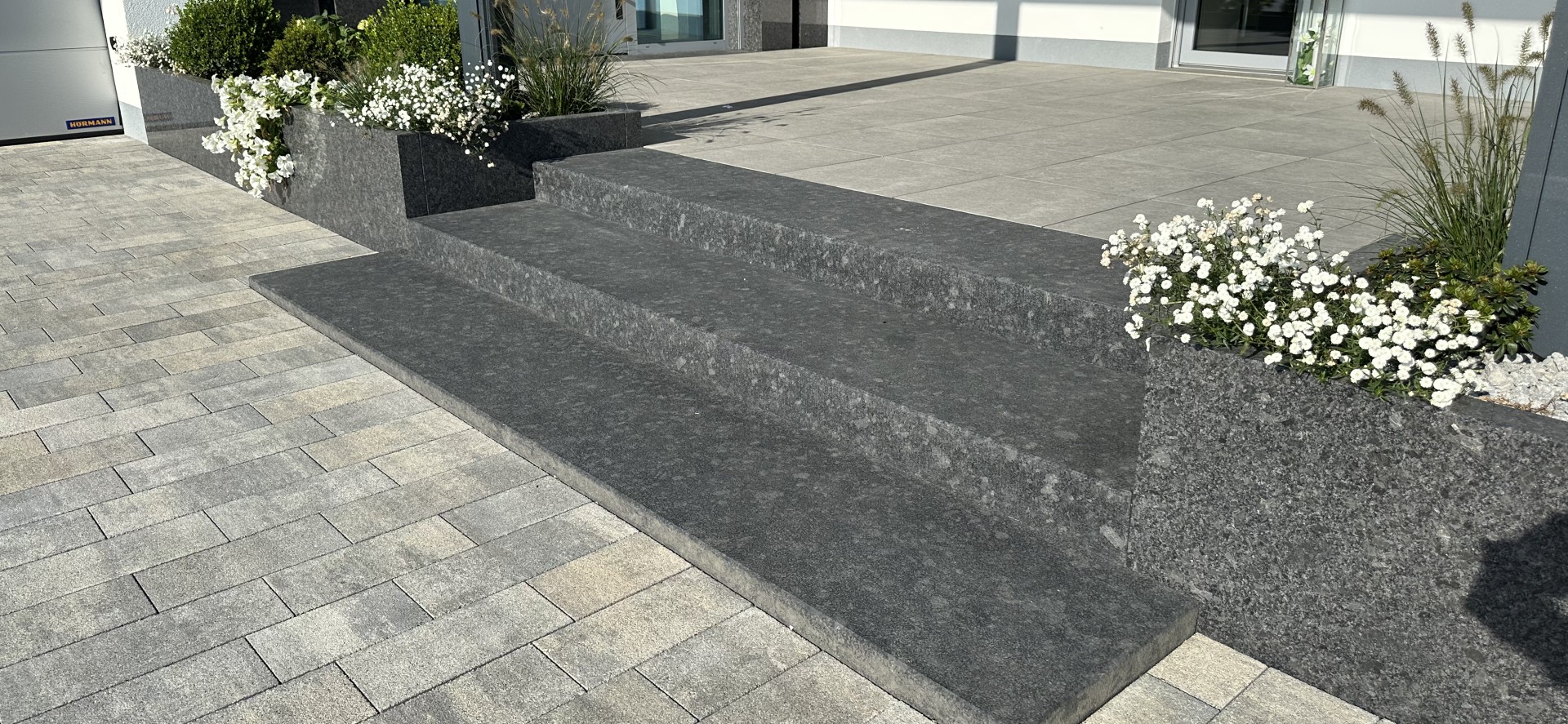 Zobacz nasze realizacje schodów zewnętrznych